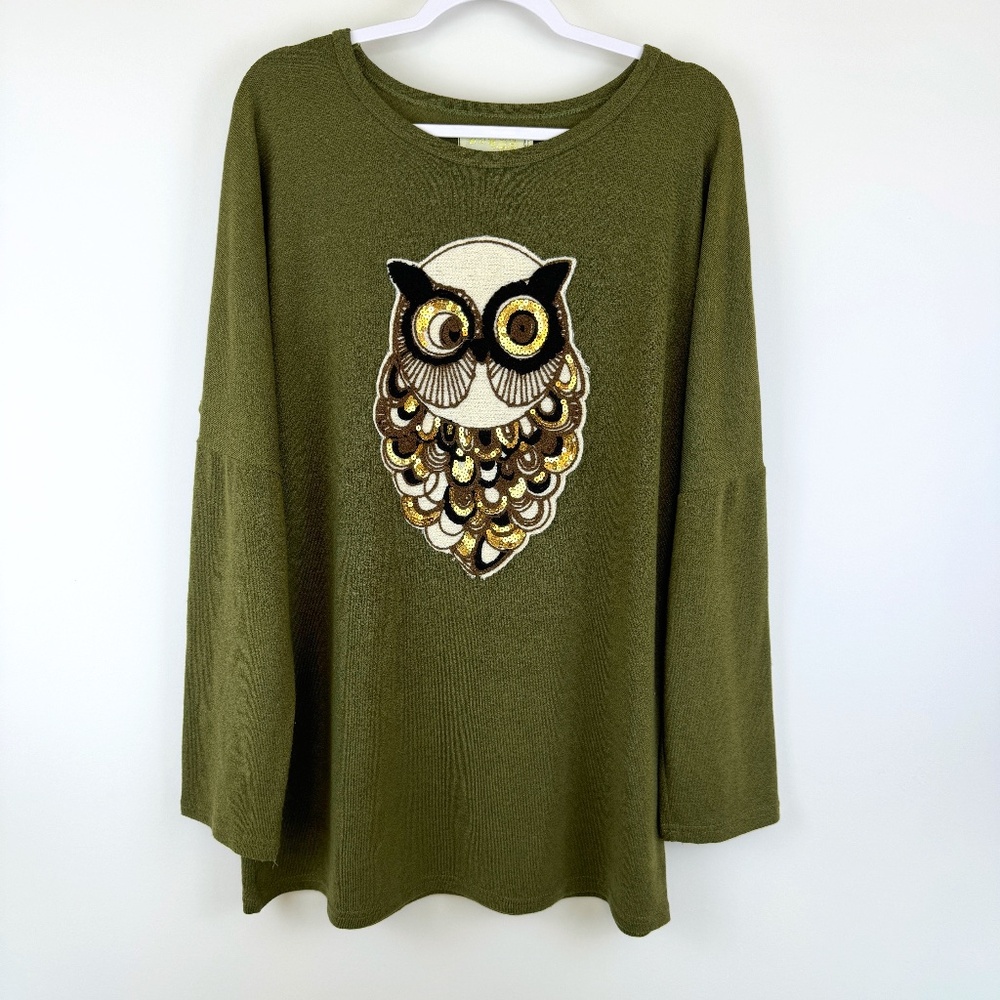 Olive Green Pullover Top Sewn Soft Applique Owl With Sequins / Size XL